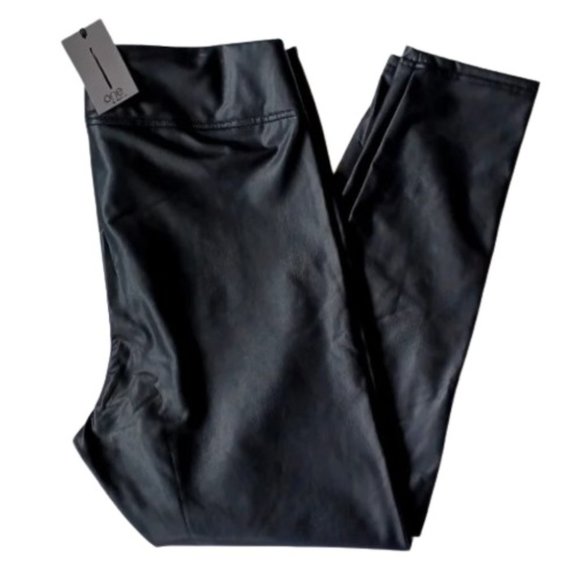 One by Chapter One Faux Leather Pants NWT- Sz. 1X - Picture 1 of 8